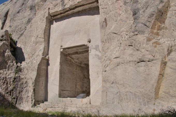 La entrada al Salón de los Registros en el Monte Rushmore.