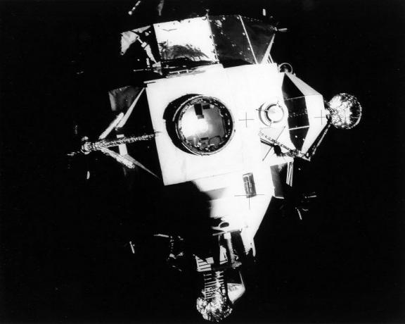 Apolo 13 y cápsula de Acuario