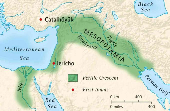 Mapa de la media luna fértil de Mesopotamia y Egipto y ubicación de las primeras ciudades.