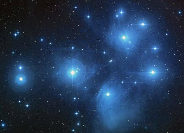 1280px-Pleiades_large-1-.jpg