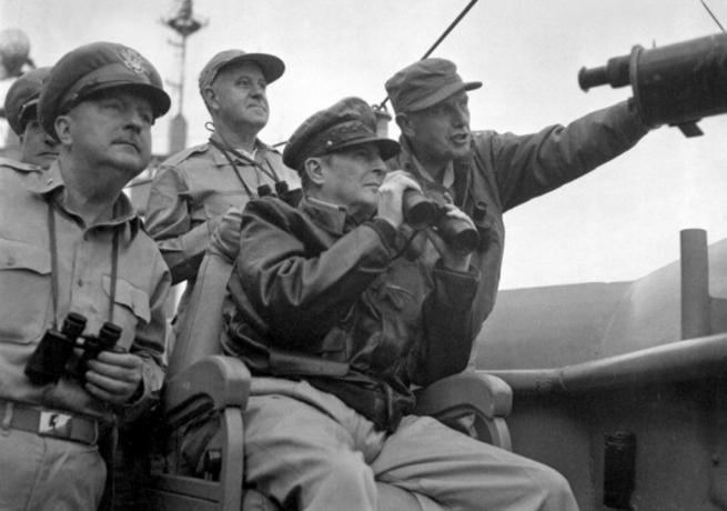 MacArthur en Inchon