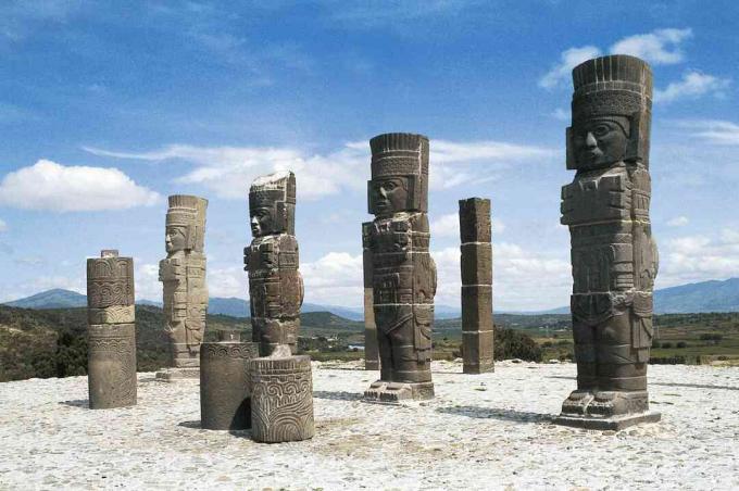 Guerreros atlantes, Templo de Quetzalcóatl, sitio arqueológico de Tula, México, civilización tolteca