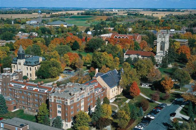 Una vista aérea de Carleton College en Minnesota.