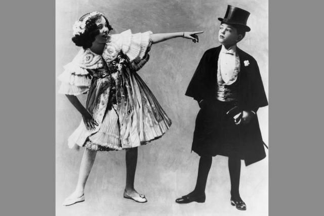 Adele y Fred Astaire, hermano y hermana acto de vodevil, alrededor de 1905